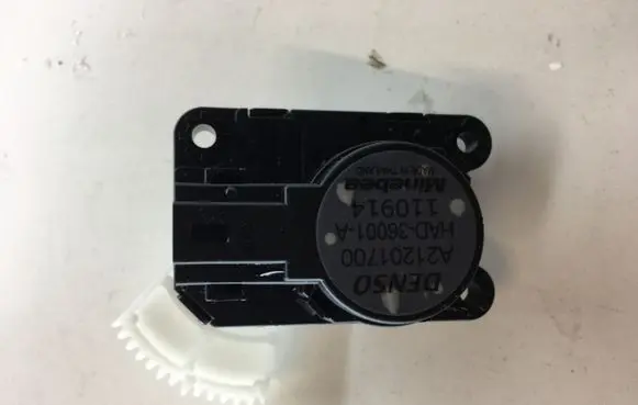 Renault Captur Air flap motor/actuator A21201700 110914