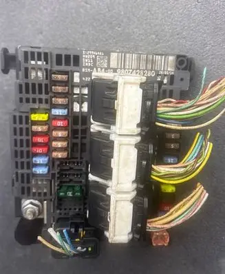 Peugeot 508 BSM Control unit 9807428280
