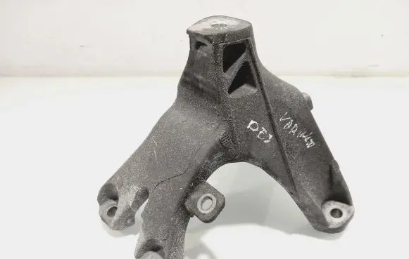 Audi A4 S4 B8 8K Engine mounting bracket 8k0199308ca