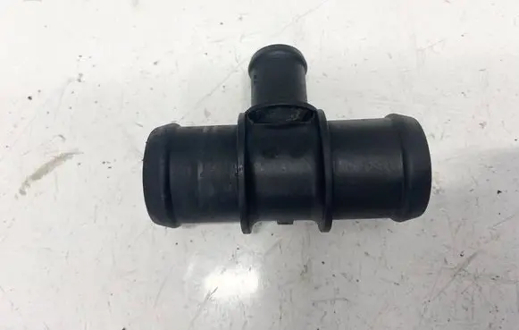 Skoda Superb B6 (3T) Engine coolant pipe/hose n906929