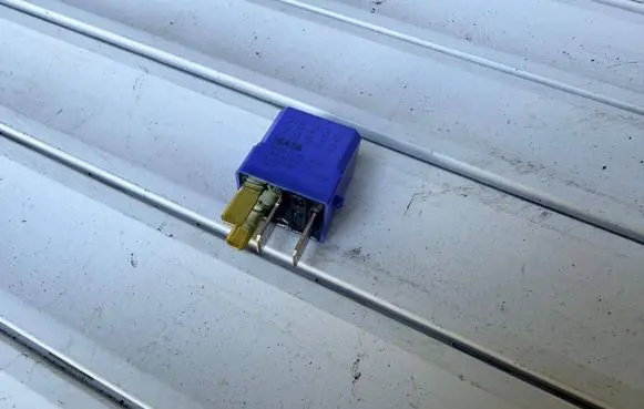 Nissan Qashqai Other relay 2523079942