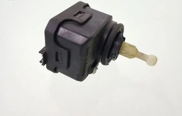 Volkswagen Bora Headlight level adjustment motor 1J0941295C