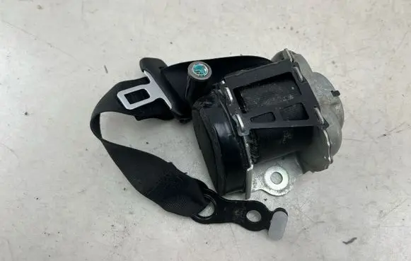 Mercedes-Benz GLC X253 C253 Rear seatbelt 34134623A