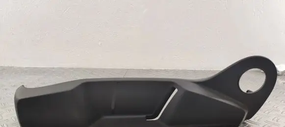 Volkswagen PASSAT B8 Seat trim 3G0881317