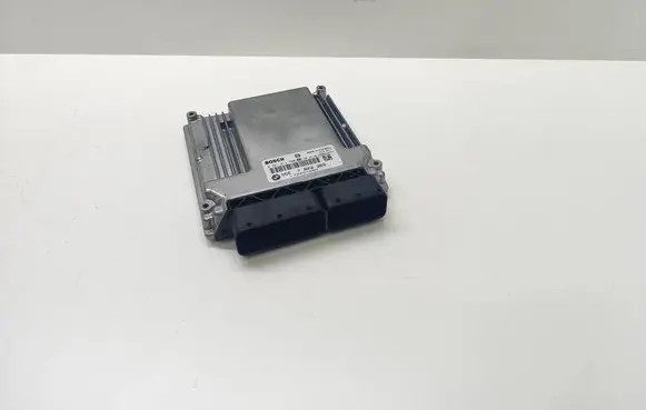BMW 5 E60 E61 Engine control unit/module 7803369 0281013500 14140217