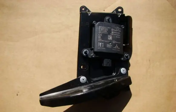 Mitsubishi Eclipse Cross Distronic sensor radar 