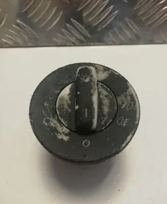 Skoda Octavia Mk2 (1Z) Light switch 1Z0941431C