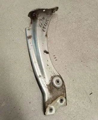 Skoda Superb B8 (3V) Fender mounting bracket 3V0821142