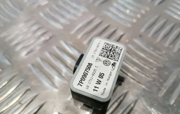 Porsche Cayenne (92A) Airbag deployment crash/impact sensor 7P0907508