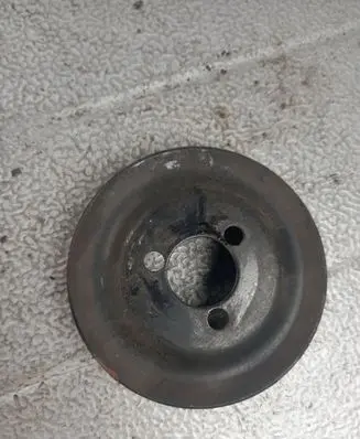 Volkswagen Golf IV Crankshaft pulley