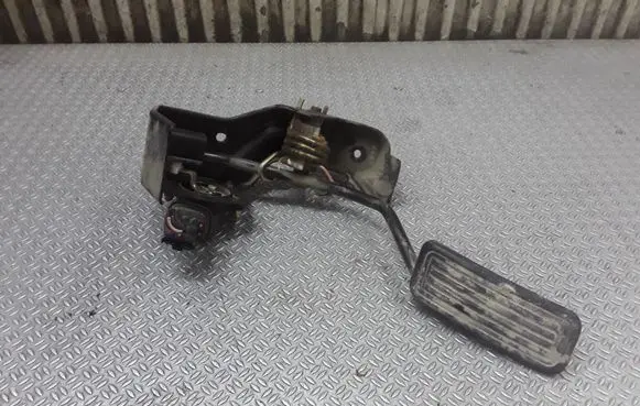 Toyota Corolla Verso E121 Accelerator throttle pedal