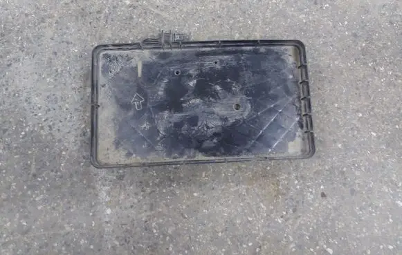 Toyota Corolla Verso E121 Battery tray 744310F010