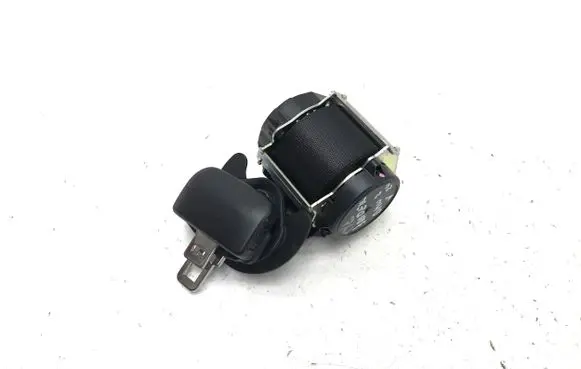 BMW 2 Active Tourer U06 Rear seatbelt 64920700B 9493878