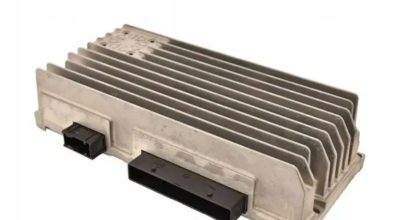 Audi A5 8T 8F Sound amplifier 8T0035223L