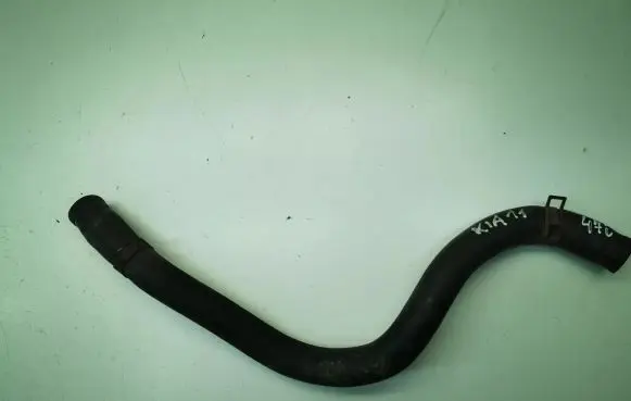 Engine coolant pipe/hose
