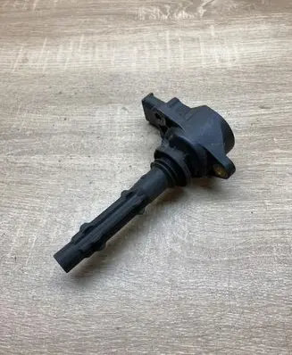 Mercedes-Benz CLS C219 High voltage ignition coil A0001502680 A2721590142