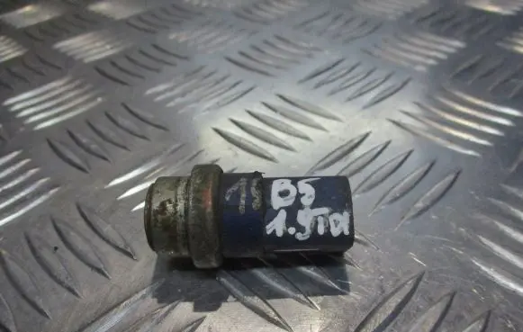 Volkswagen PASSAT B5 Coolant temperature sensor 8D0959481B