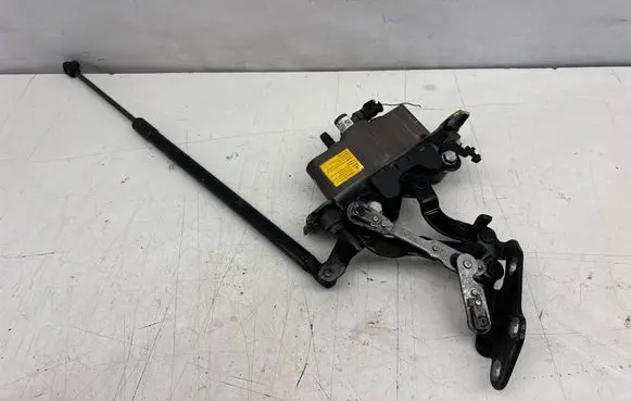 Mercedes-Benz E AMG W212 Bonnet Pedestrian Airbag Actuator A2129067701