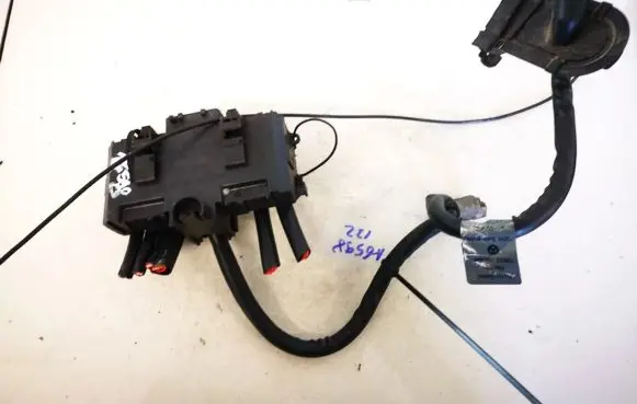 Mercedes-Benz C W203 Fuse box set a2035450803