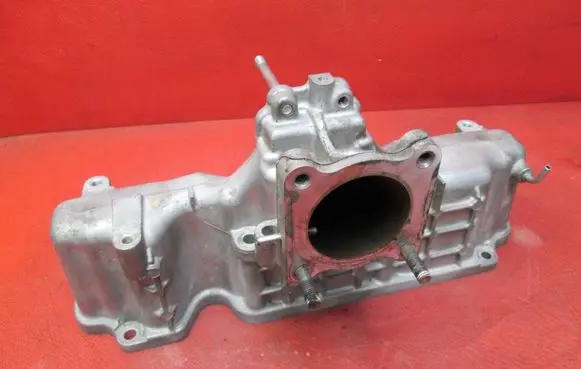 Toyota Avensis T250 Intake manifold 171110R010