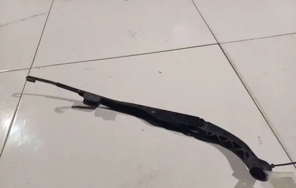 Honda Accord Rear wiper blade arm 