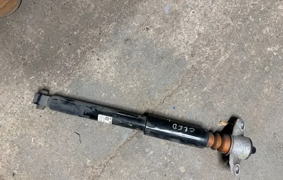 KIA Ceed Rear shock absorber/damper 55300J7AB0