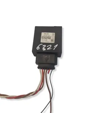 Volkswagen Golf VII Fuel injection pump control unit/module 5Q0906121H
