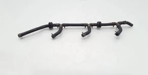 Fuel injector supply line/pipe