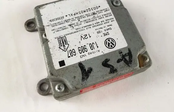 Volkswagen Golf IV Airbag control unit/module 1J0909607 08980309 5WK4199