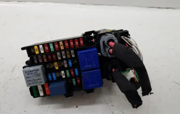 Renault Megane III Fuse box set 1801330-1C