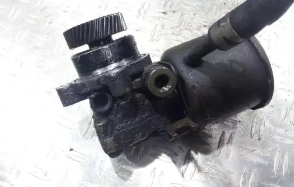 Mazda Premacy Power steering pump bj3a3265xc 01207138