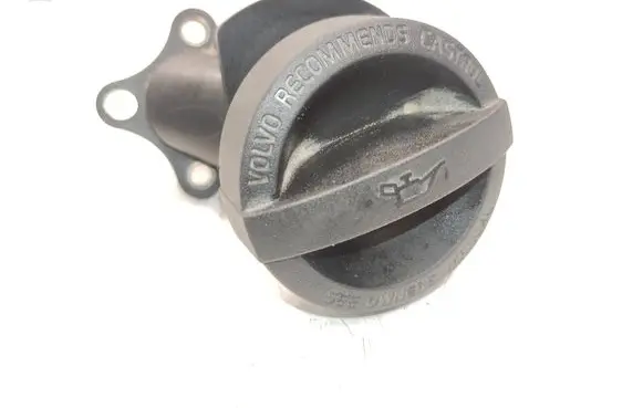 Volvo S60 Oil filler cap 31330189