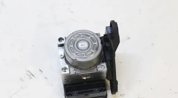 Volkswagen PASSAT B8 Master brake cylinder 5Q0614517GD