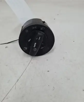 Volkswagen Touran I Light switch 1T0941431B