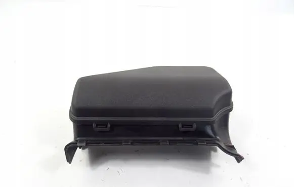 Audi A1 Intake resonator 8XA805965