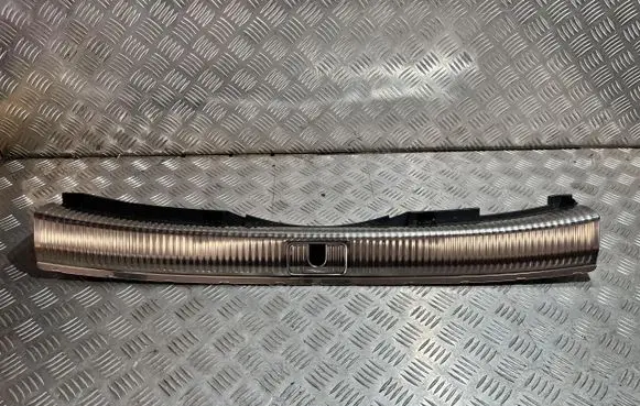 Audi A4 S4 B9 Trunk/boot sill cover protection 8W9864513