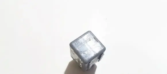 Nissan Almera Tino Other relay 24330c9900