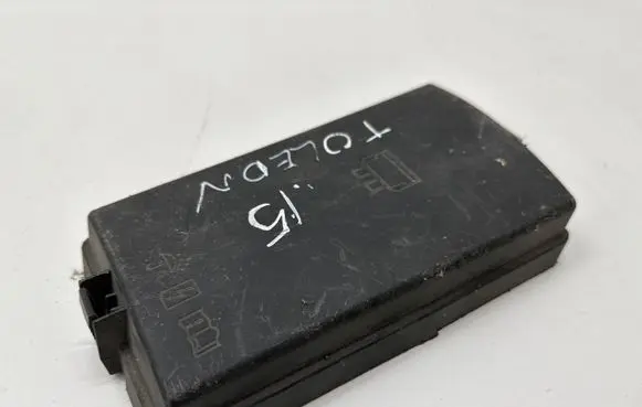 Seat Toledo IV (NH) Fuse box cover 5Q0937132A
