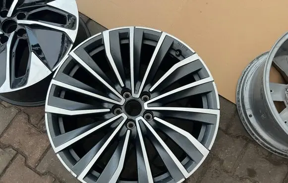 Volkswagen ID.7 R20 alloy rim 14B071490A
