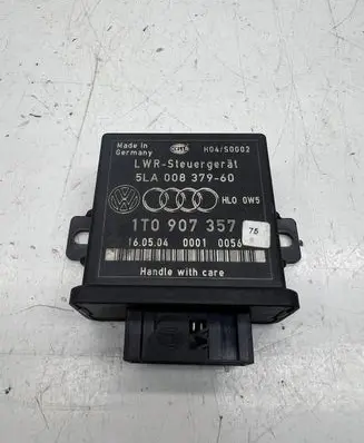 Volkswagen Touran I Light module LCM 1T0907357 H04S0002 5LA00837960
