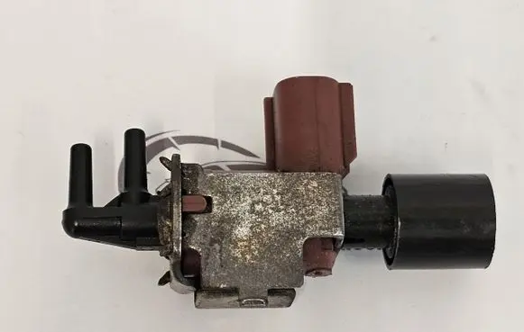 Lexus GS 300 400 430 Vacuum valve 687GB