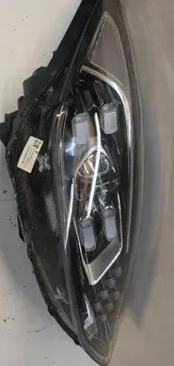 KIA Sportage Headlight/headlamp 92102F1500 B50RH02 121220200257