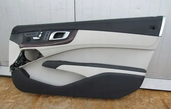 Mercedes-Benz SL R231 Front door card panel trim A2317200674