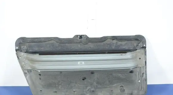 Subaru Legacy Intercooler air guide/duct channel