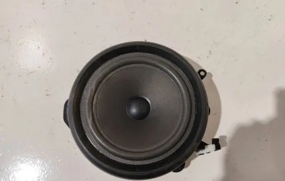 Audi A4 S4 B6 8E 8H Front door speaker 8E0035411