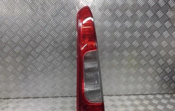 Ford C-MAX I Number plate light 3M5113A603