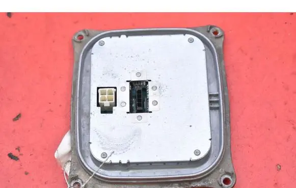 BMW X5 E70 Voltage converter/converter module 1307329153