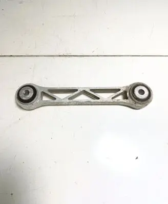 Rear control arm