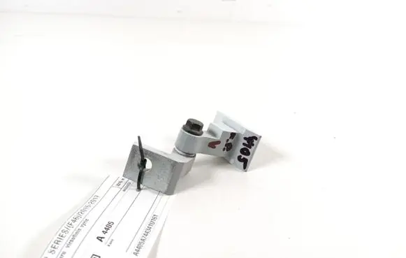 BMW 2 F46 Front door upper hinge 7284533