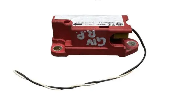 Volkswagen Golf IV Airbag deployment crash/impact sensor 1J0909606D 5WK42350
